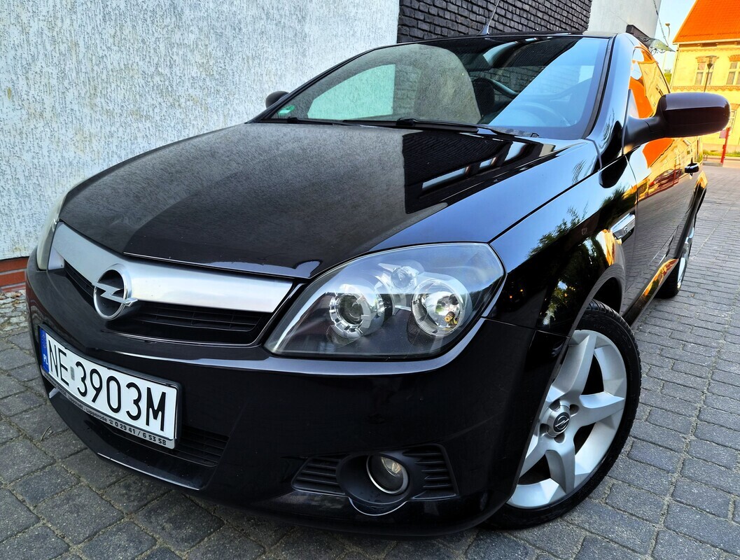 Elbląg Opel Tigra Kabriolet OPC&nbsp; 1,8Benz 125Km 2005Rok Jeden Właściciel W Polsce-Sprawna Klimatyzacja Radio&nbsp;