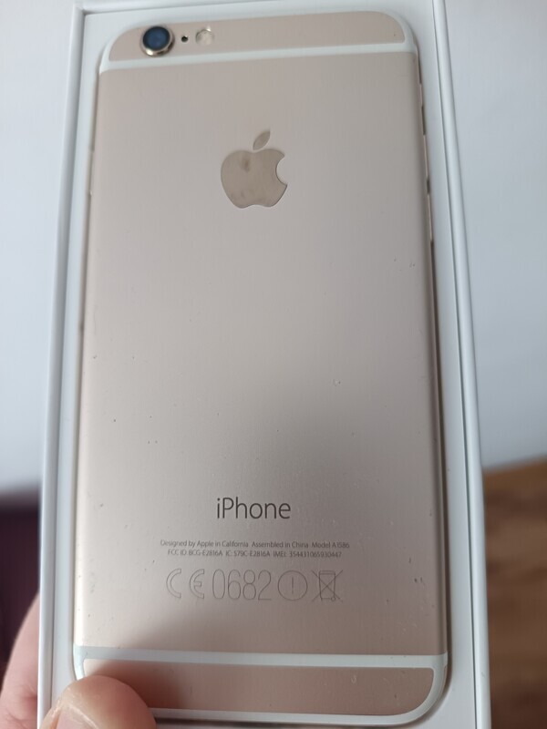 Elbląg Sprzedam kilka tel iPhone se 5 6 i s6 oraz nokie n8 iPhone se działa lecz coś się z ekranem działa iPhone 6