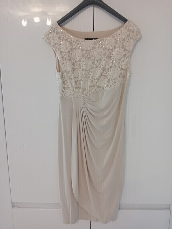 Elbląg SPRZEDAM SUKIENKĘ WIZYTOWĄ NA RÓŻNE OKAZJE ROZMIAR M/L(WZROST OK. 166CM. ). ODBIÓR OSOBISTY.