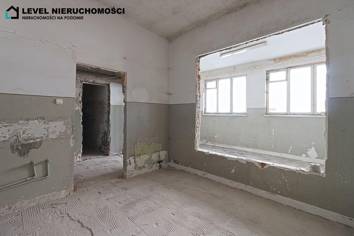 Elbląg LEVEL NIERUCHOMOŚCILokal w mieście z możliwościamiul. Wyspiańskiego 269,8 m2NIERUCHOMOŚCI NA POZIOMIE