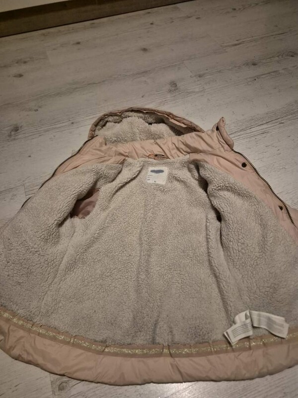 Elbląg Śliczna kurteczka zimowa ocieplana dla dziewczynki rozm.128
Pakiet zabawek.
Cena symboliczna za całość 20 zł.