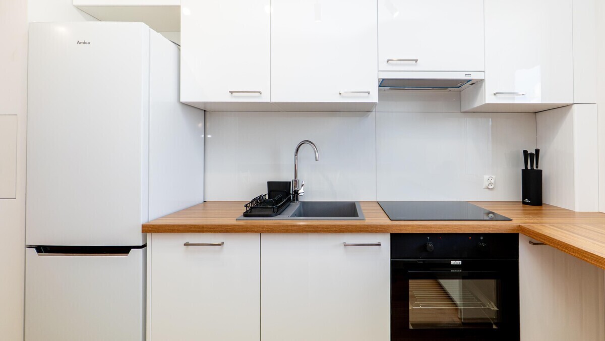 Elbląg &nbsp; TO MY SPRZEDAJEMYNIERUCHOMOŚCI W TYM MIEŚCIEBIURO NIERUCHOMOŚCIAMERICAN HOMEWYNAJMĘ - 2 POKOJE -