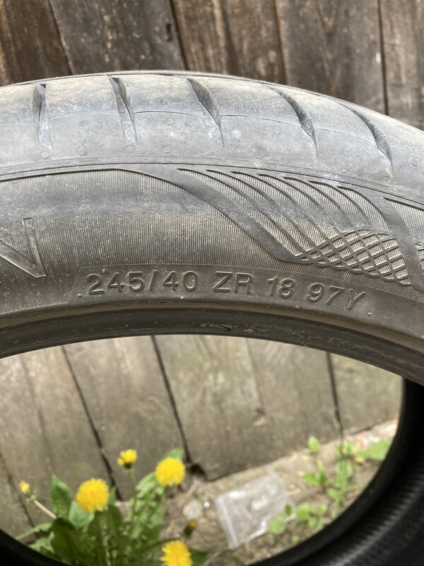 Elbląg Sprzedam 2 opony letnie 245/40/18