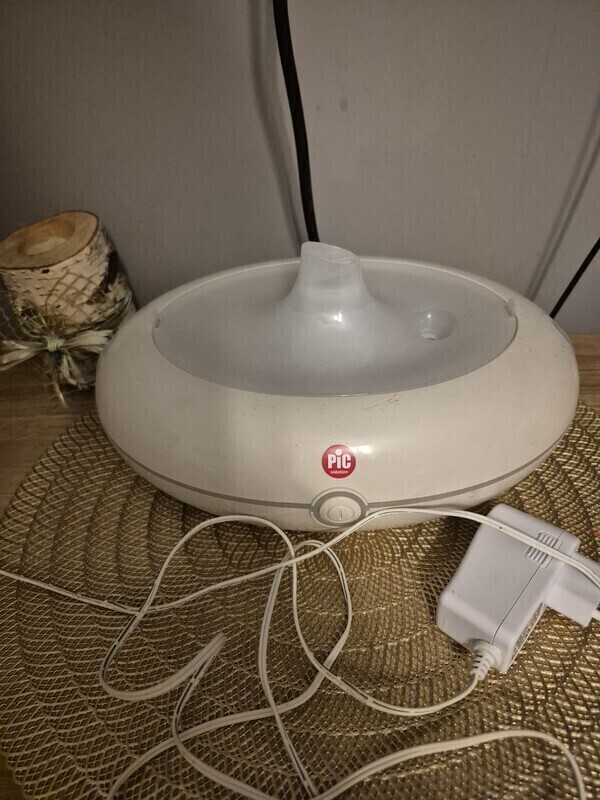 Elbląg PicSolution Cold Stone Nawilżacz powietrza
Technologia ultradźwiękowa: bardzo cichy, emituje chłodną parę - nie