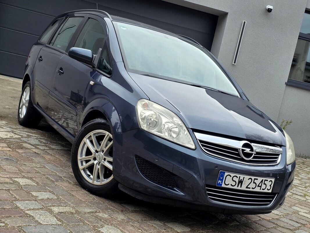 Elbląg Opel Zafira, 1.8 benzyna, pełna opcja wyposażenia - 7miejsc !Zadbane auto, wizualnie bardzo ładnie się