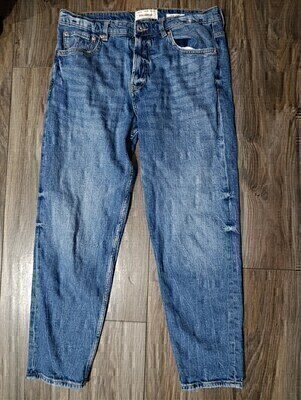 Elbląg Sprzedam męskie jeansy marki Pull&Bear rozmiar 42.Stan bardzo dobry kontakt sms