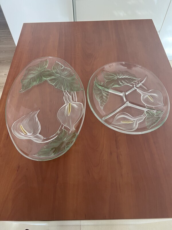 Elbląg SPRZEDAMDwa półmiski szklaneMało używane&nbsp; 