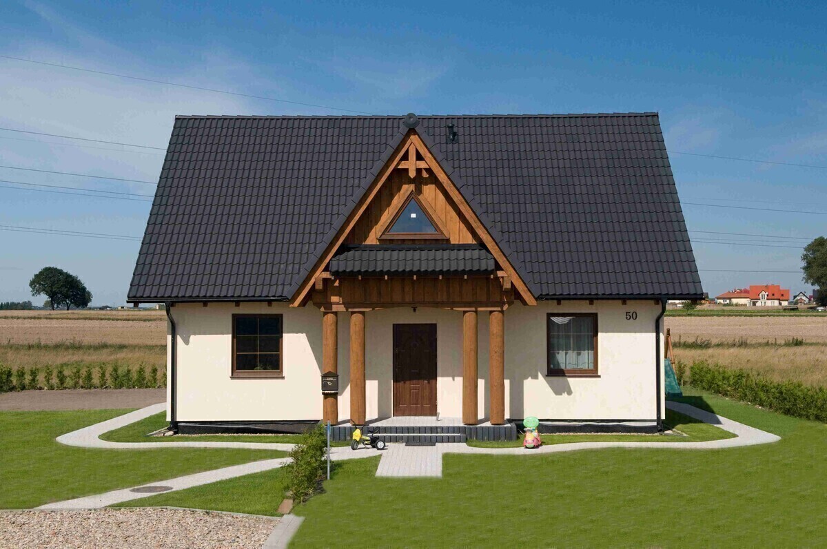 Elbląg DOM DREWNIANY JEDNORODZINNY ECOHOUSE II-W TYNKUJesteśmy firmą zajmującą się produkcją domów drewnianych