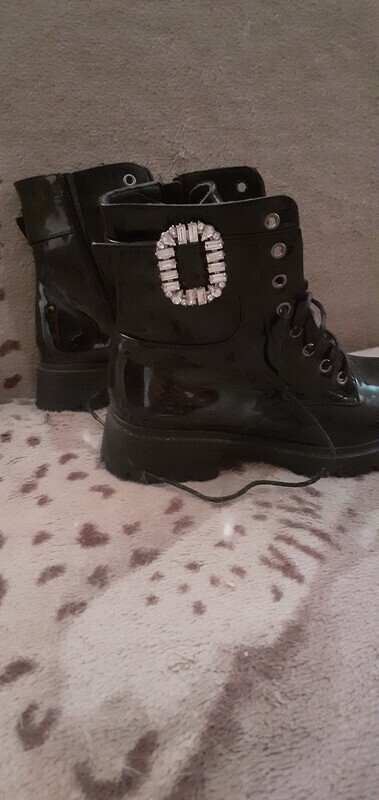 Elbląg Sprzedam odzież damską widoczna na zdjęciach za symboliczne 40zl. .. .. .są koszulki, leginsy, tuniki, ,bluzki,