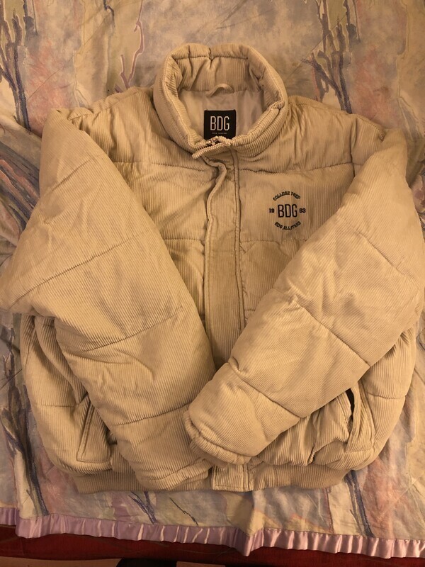 Elbląg Sprzedam kurtke BDG Urban Outfitters, ocieplana w środku, sztruksowa na zewnątrz w rozmiarze L, w kolorze