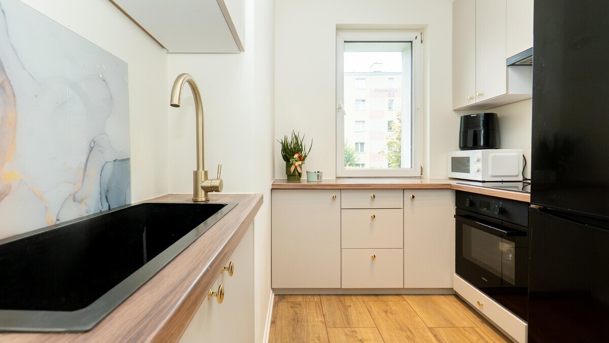 Elbląg &nbsp; TO MY SPRZEDAJEMYNIERUCHOMOŚCI W TYM MIEŚCIEBIURO NIERUCHOMOŚCIAMERICAN HOMEFOR SALE - 3 POKOJE -