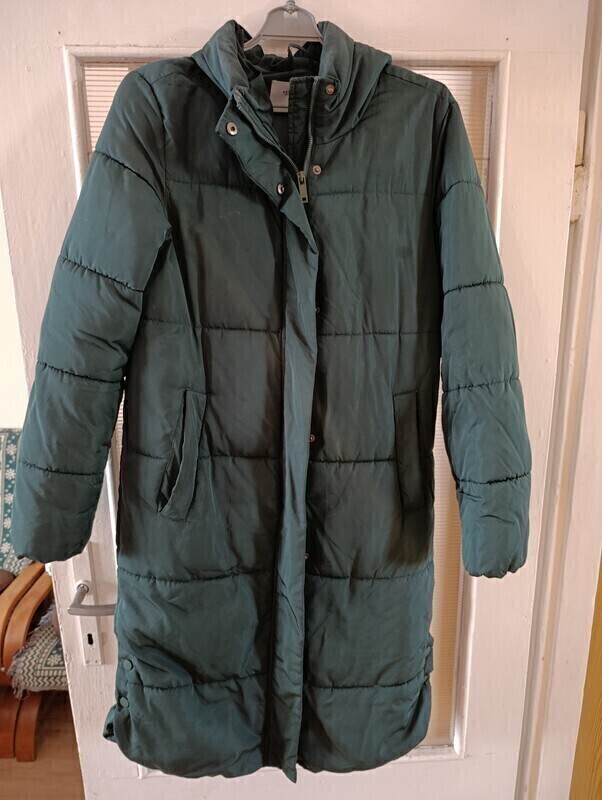 Elbląg Sprzedam płaszcz damski zimowy. Rozmiar S. Stan bardzo dobry jedynie kołnierz do wyczyszczenia. Kontakt sms