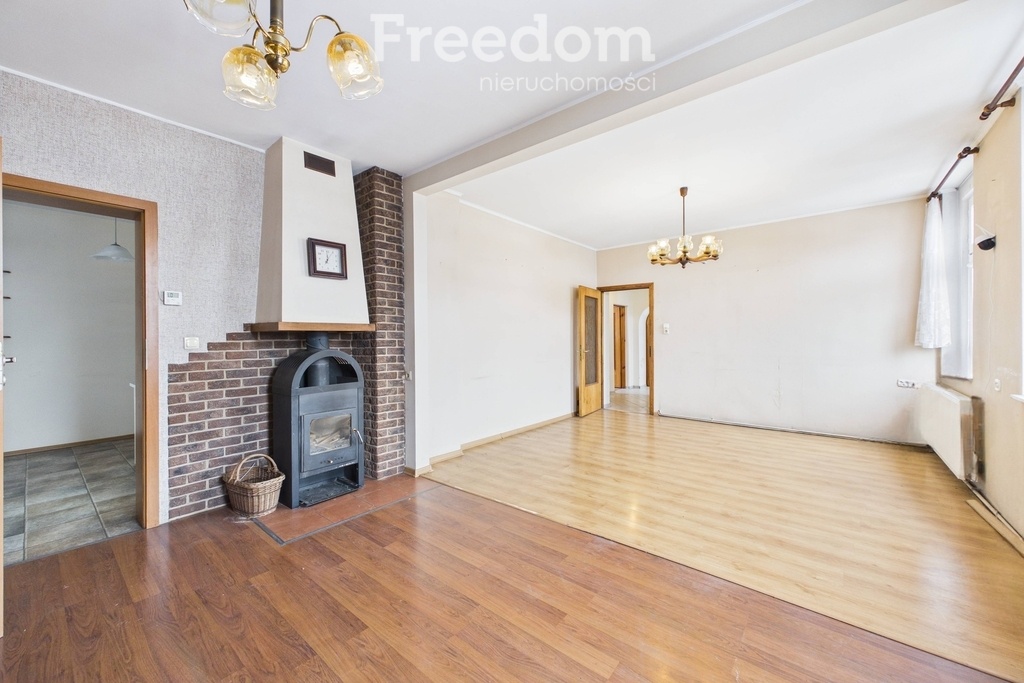 Elbląg FREEDOM NIERUCHOMOŚCISprzedam dom - Sztum. Na sprzedaż bliźniak w ścisłym centrum Sztum, położony w