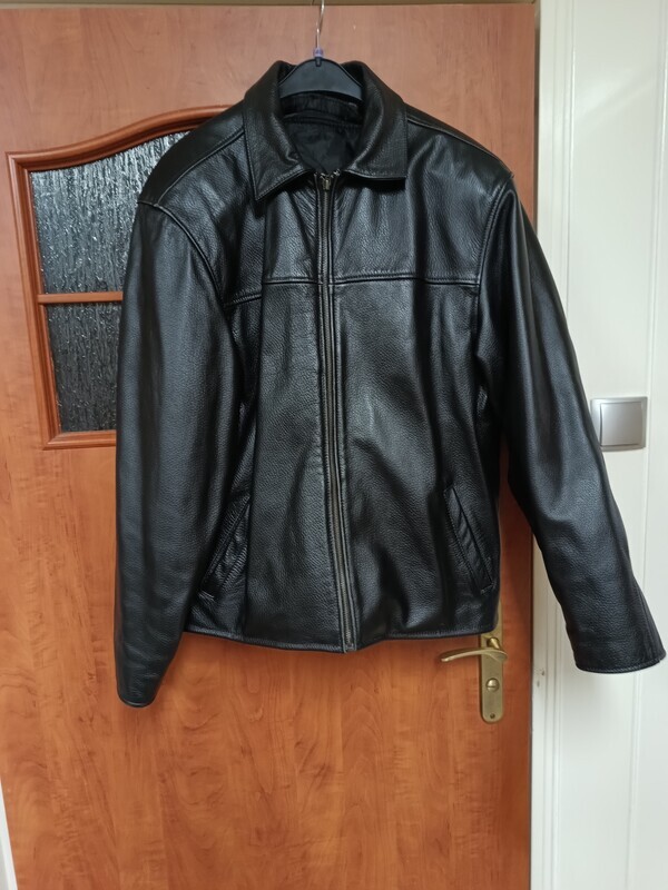 Elbląg Sprzedam  kurtkę skurzaną, gruba skóra. Rozmiar L
Używana