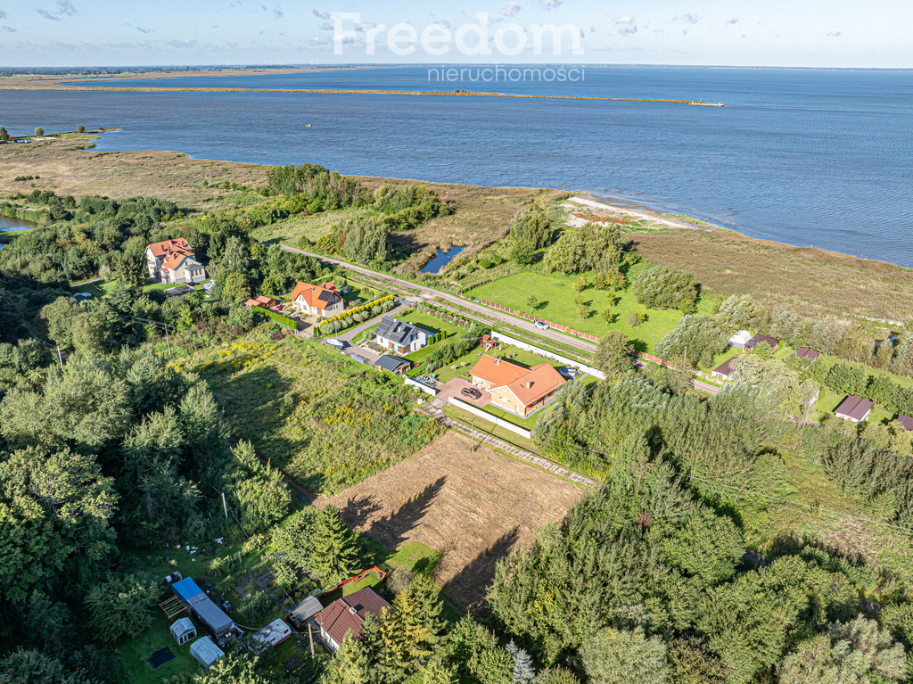 Elbląg FREEDOM NIERUCHOMOŚCISprzedam działkę - Suchacz, Portowa. Oferuję na sprzedaż atrakcyjną działkę budowlaną
