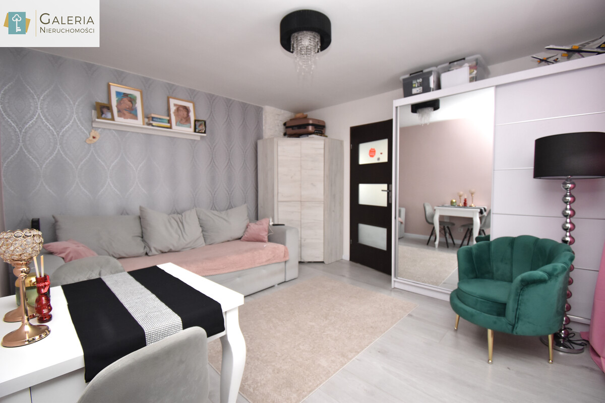 Elbląg GALERIA NIERUCHOMOŚCIZ pasji i miłości do nieruchomościNa sprzedaż:&nbsp; Dwa pokoje z prywatnym wejściem i