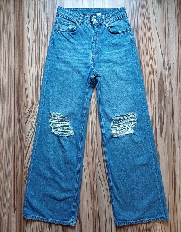 Elbląg Jeansy H& M rozmiar 38 na ok.170 cm, wysoki stan szeroka nogawka, oryginalne przetarcia, stan idealny jak