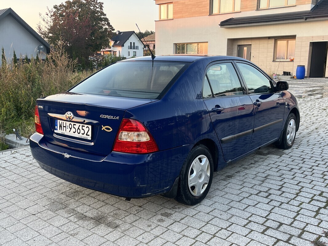 Elbląg Toyota Corolla  D12 sedan