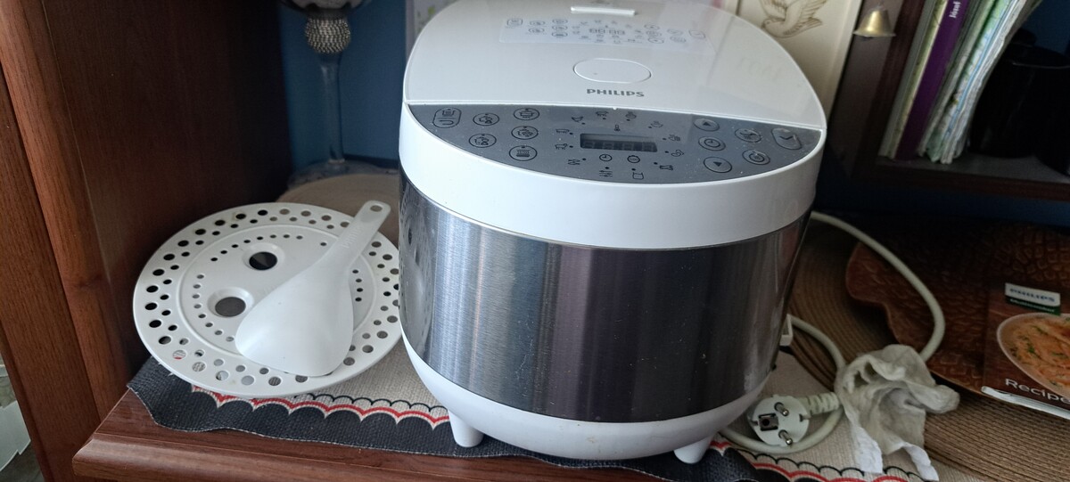 Elbląg Sprzedam Multicooker Philips, model hd4713/40,kupiony 2lata temu, użyty kilka razy.
