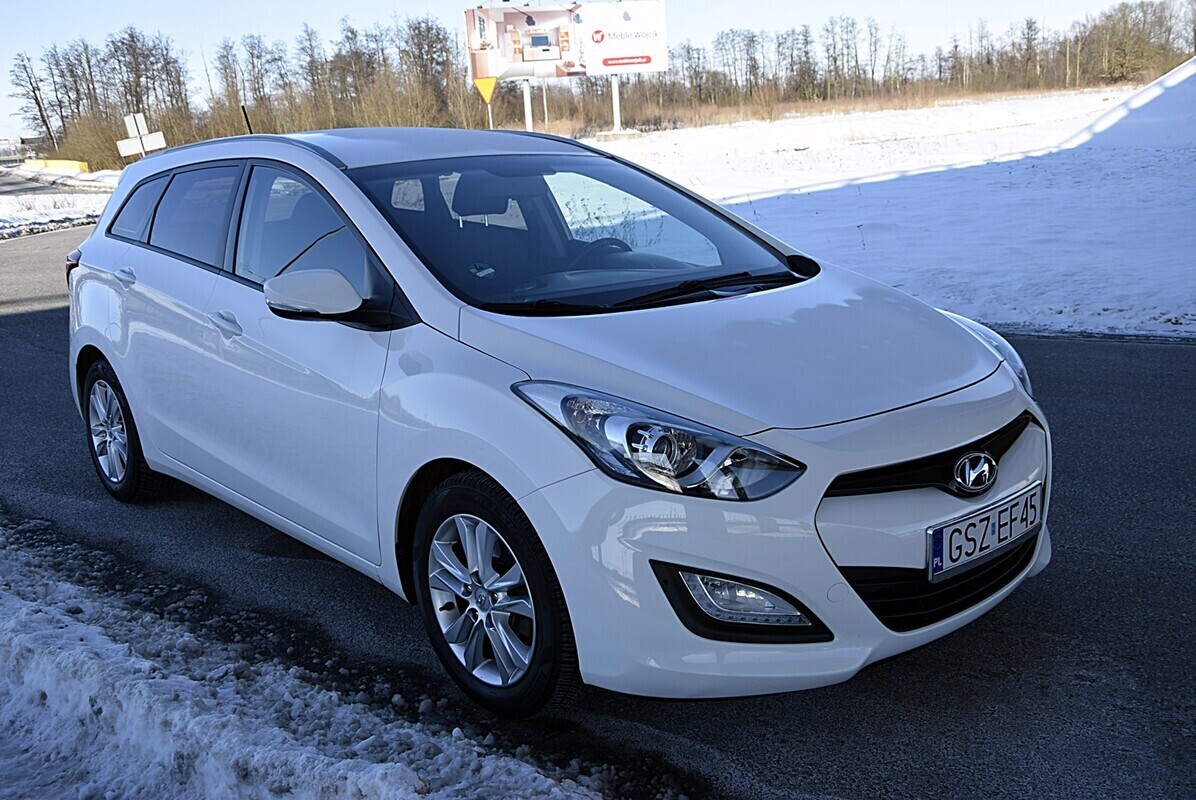 Elbląg Hyundai i30 kombi, 1.6 benzyna, 2014 rok, z oryginalnym przebiegiem&nbsp; Auto gotowe do jazdy bez wkładu