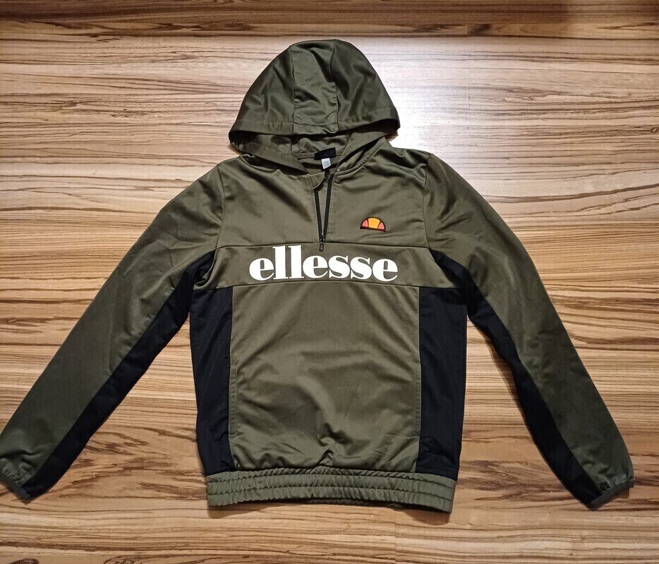 Elbląg ELLESSE bluza sportowa materiał dresowy, kaptur, zameczek z przodu, rozmiar 158-164 13-14 lat stan idealny jak