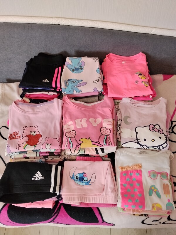 Elbląg SPRZEDAM UBRANKA DLA DZIEWCZYNKI ROZMIAR 122-128(ale większość ubrań to 128)TO LEGINSY, BLUZKI NA DŁUGI I