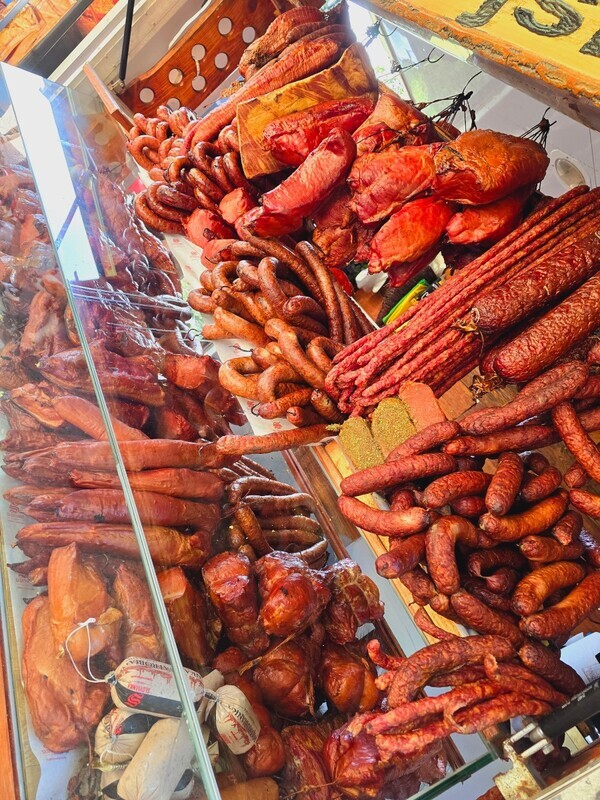 Elbląg Ogłoszenie o pracęTytuł: Rzeźnik / Wędzarz / Kutrowy – Stabilna praca, elastyczne dni! (Nowakowo)Treść