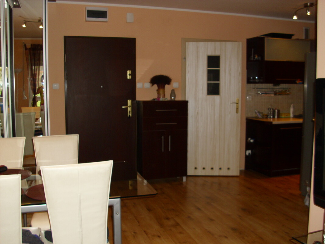 Elbląg OD 1 MARCA WYNAJMĘ&nbsp; &nbsp; MIESZKANIE&nbsp; znajdujące&nbsp; się na parterze&nbsp; w bloku IV piętrowym