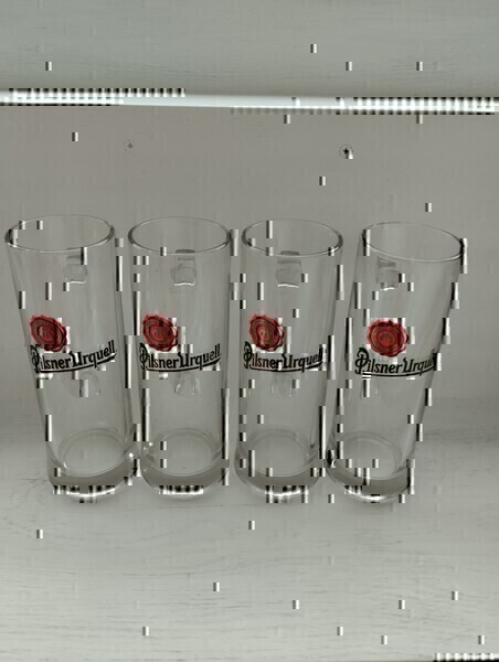 Elbląg Sprzedam kufle Pilsner Urquell 4 szt. Nowe, nieużywane. Cena za komplet-60 zł. Cena do negocjacji. Odbiór tylko