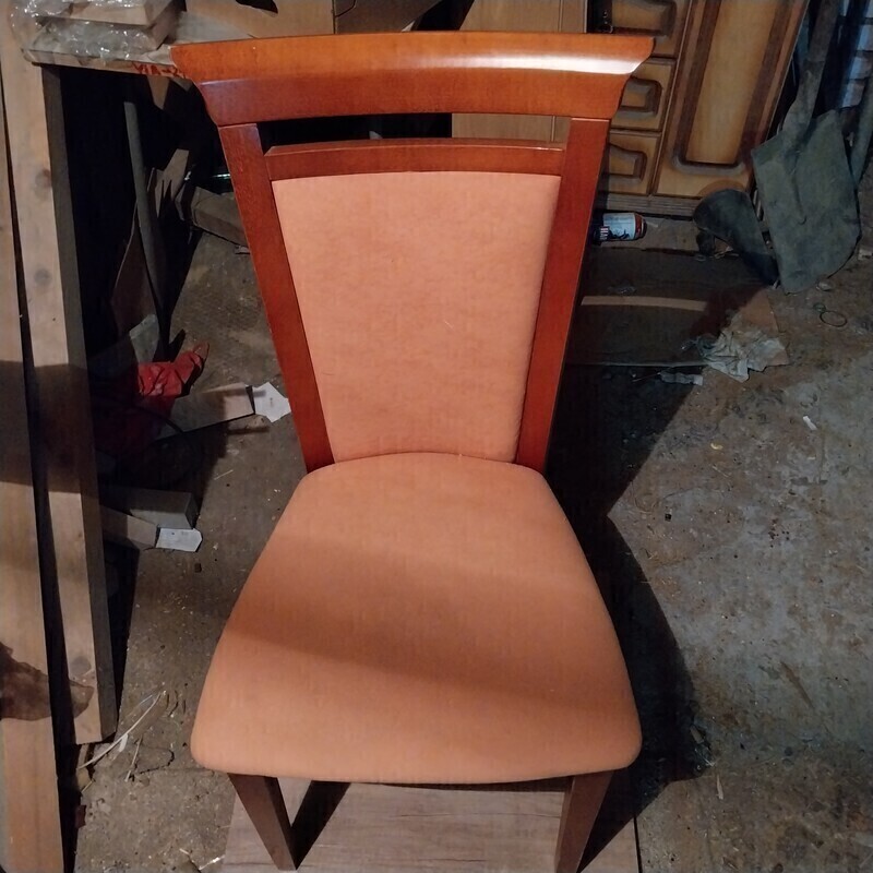 Elbląg Sprzedam krzesło stan bardzo dobry kolor morela.