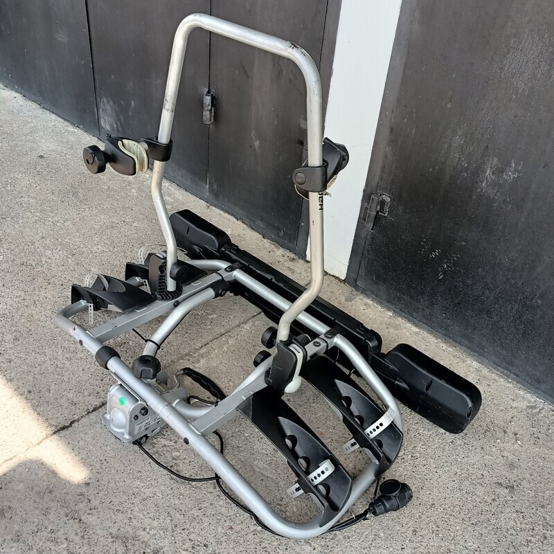 Elbląg Sprzedam bagażnik rowerowy na hak firmy HAPRO, oświetlenie sprawne, bagażnik na dwa rowery.