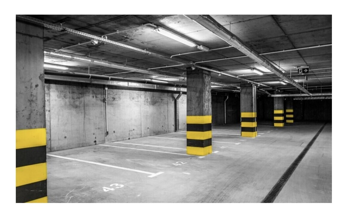 Elbląg Regal Park 
Wynajmę komuś miejsce parkingowe w centrum miasta w budynku Regal Parku. Umowa długoterminowa.