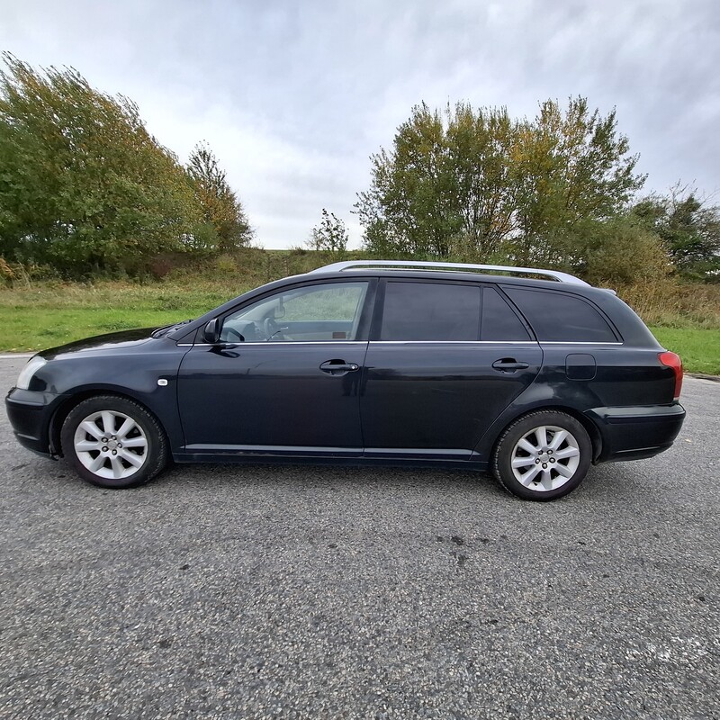 Elbląg Sprzedam Toyota Avensis T25 2.0 benzyna 2004 rok