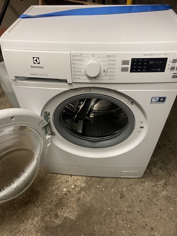 Elbląg witam, sprzedam pralkę prawie nową,
używana kilka razy
Electrolux Perfectcare 600
z gwarancją sklepową.