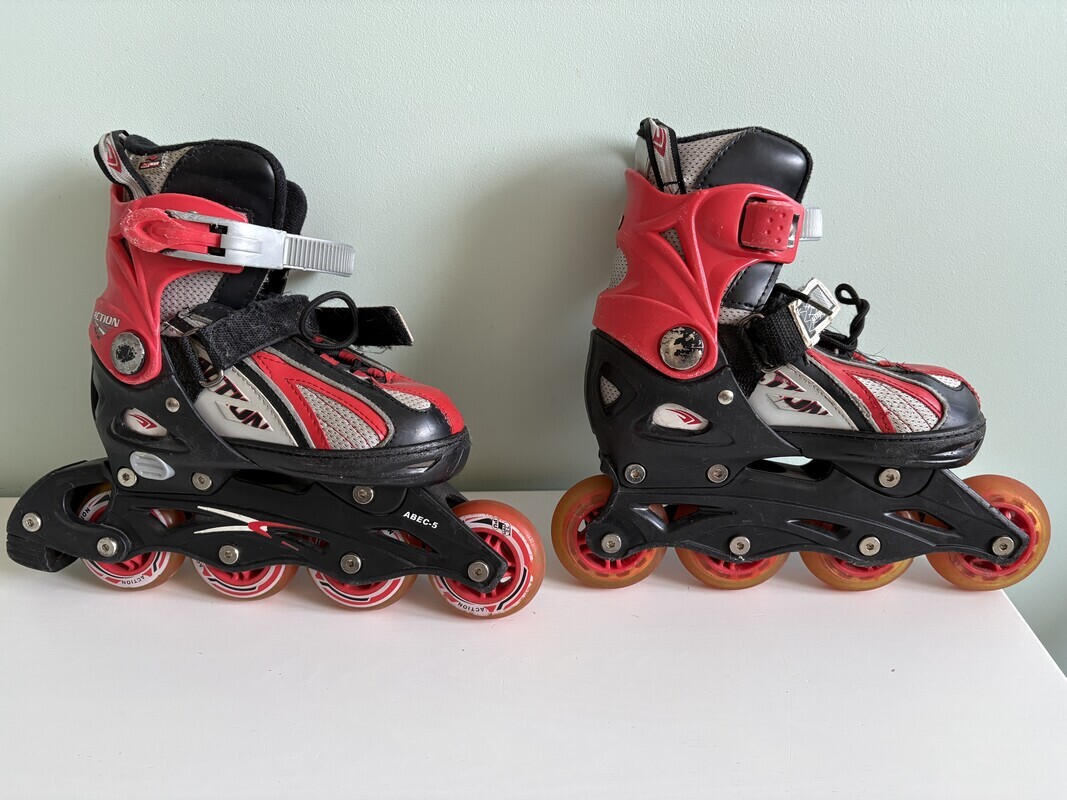 Elbląg na sprzedaż rolki ACTION ABEC-5 rozmiar S (33-36)