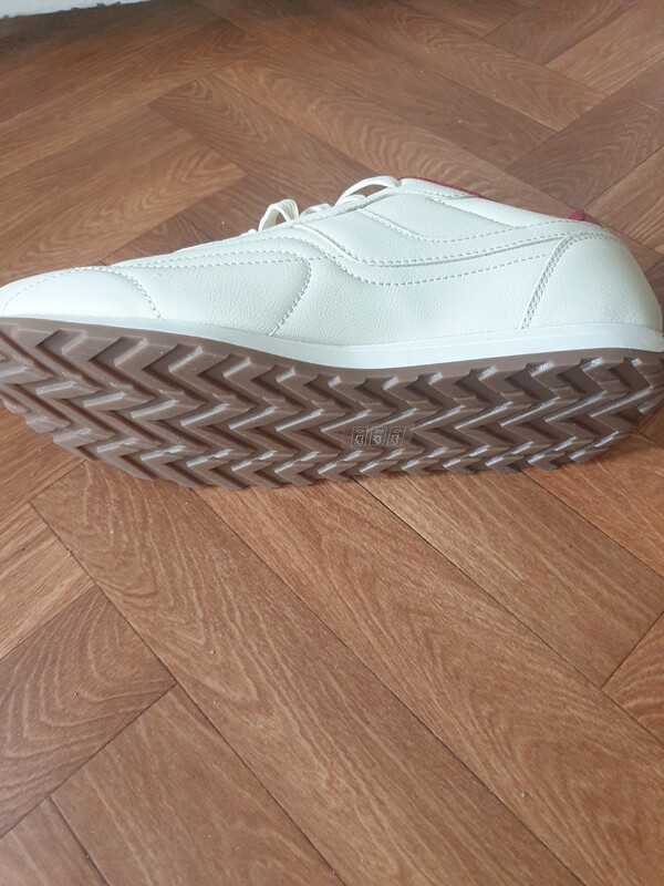 Elbląg Sprzedam/zamienię nowe buty Cropp rozm 44 (zaniżona rozmiarówka więc pasuje na 43).