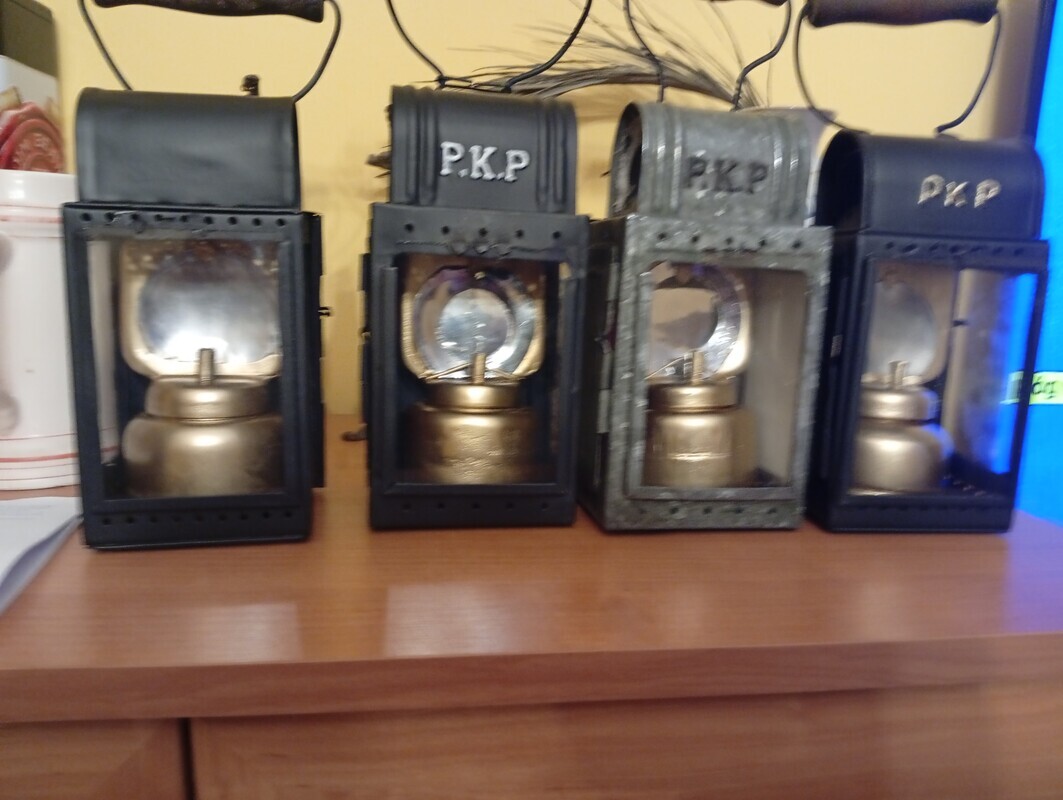 Elbląg Sprzedam 4 lampy konduktorskie PKP po renowacji atrakcyjny wygląd do kolekcji lub wystroju wnętrza zabytki PRL