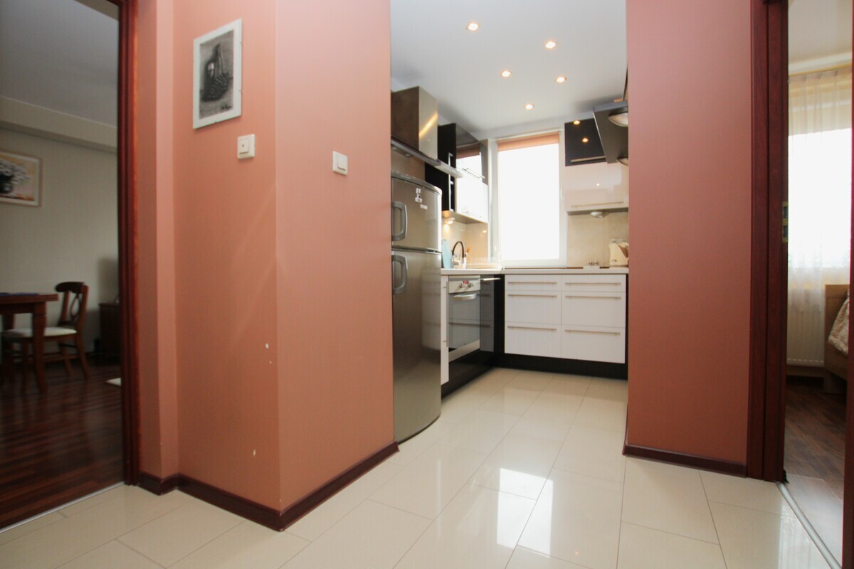 Elbląg NIERUCHOMOŚCI ANNA KRASZEWSKA Mieszkanie dwupokojowe gotowe do wprowadzenia ul. Barona