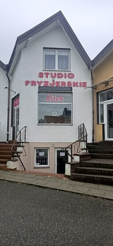 Elbląg Wynajmę lokal nadający się na działalność usługową - handlową o pow.60 m2,zlokalizowany w Elblągu, osiedle Jar.