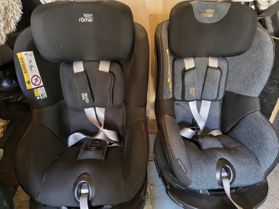 Elbląg Sprzedam dwa foteliki samochodowe Britax romer dualfix M i-size, fotelik jest dostosowany dla dziecka od