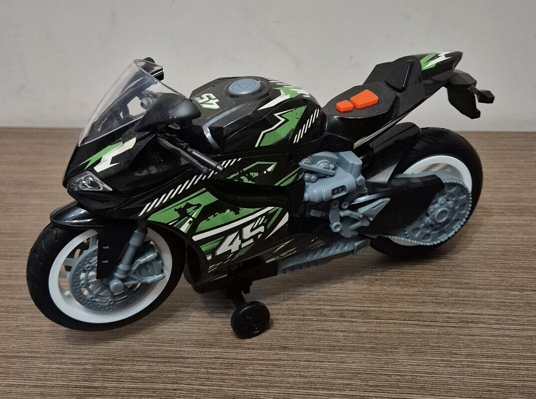 Elbląg Motocykl zabawka z efektami świetlnymi i dźwiękowymi oraz po naciśnięciu przycisku sam jedzie do przodu. Stan