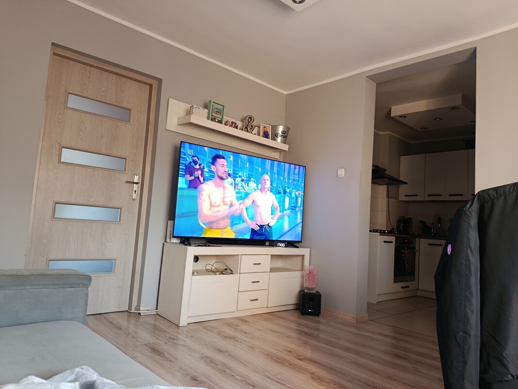 Elbląg Witam sprzedam tv KIANO 65 cali kupiony około 3 miesięcy temu sprawny z kartonem cena 1400 zł odbiór osobisty
