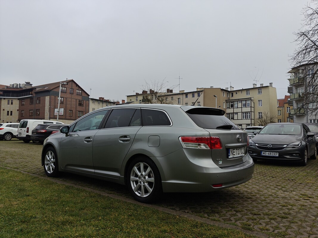 Elbląg Sprzedam Toyota Avensis T27,1 właściciel od nowości. Benzyna, serwisowany na bieżąco. Nowe opony wielosezonowe.