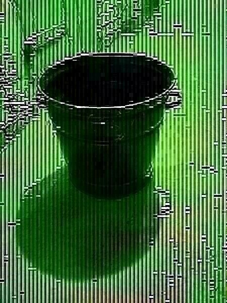 Elbląg Witam
Sprzedam kociołek emaliowany, z czasów PRL, kolekcja. Stan widoczny na zdjęciach. 
Wymiary wysokość 37