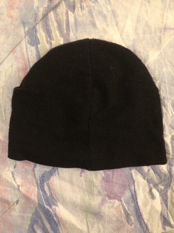 Elbląg Czarna czapka zimowa marki H& M, noszona tej zimy. Bardzo ciepła i zadbana. Polecam.