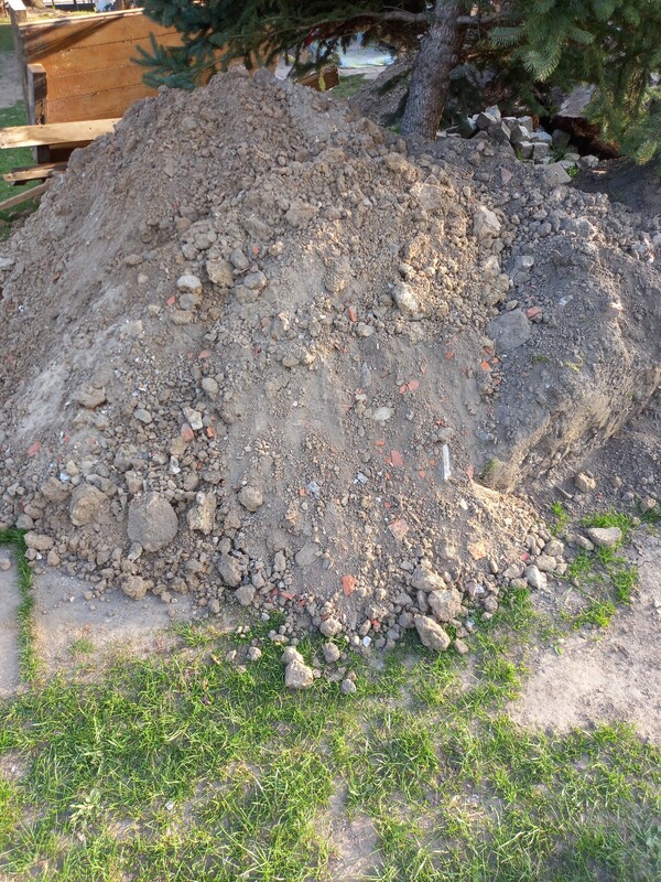 Elbląg Oddam ziemię ok 3 ton, transport i załadunek we własnym zakresie.