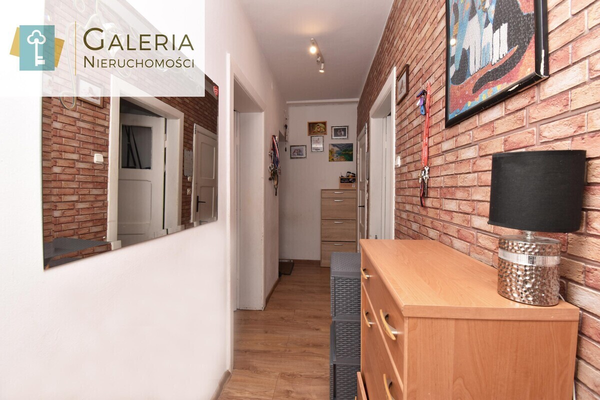 Elbląg GALERIA NIERUCHOMOŚCIZ pasji i miłości do nieruchomościNa sprzedaż: 3 pokojowe mieszkanie z możliwością