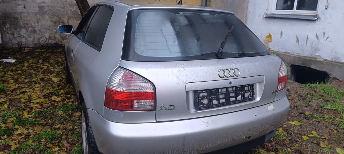 Elbląg Audi A 3 1.6 benzyna na części. ..