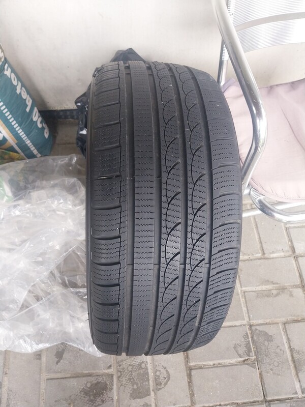 Elbląg Sprzedam opony zimowe
IMPERIAL SNOWDRAGON 3
235/45/R17
ROK PRODUKCJI 2024
UZYWANE JEDEN SEZON