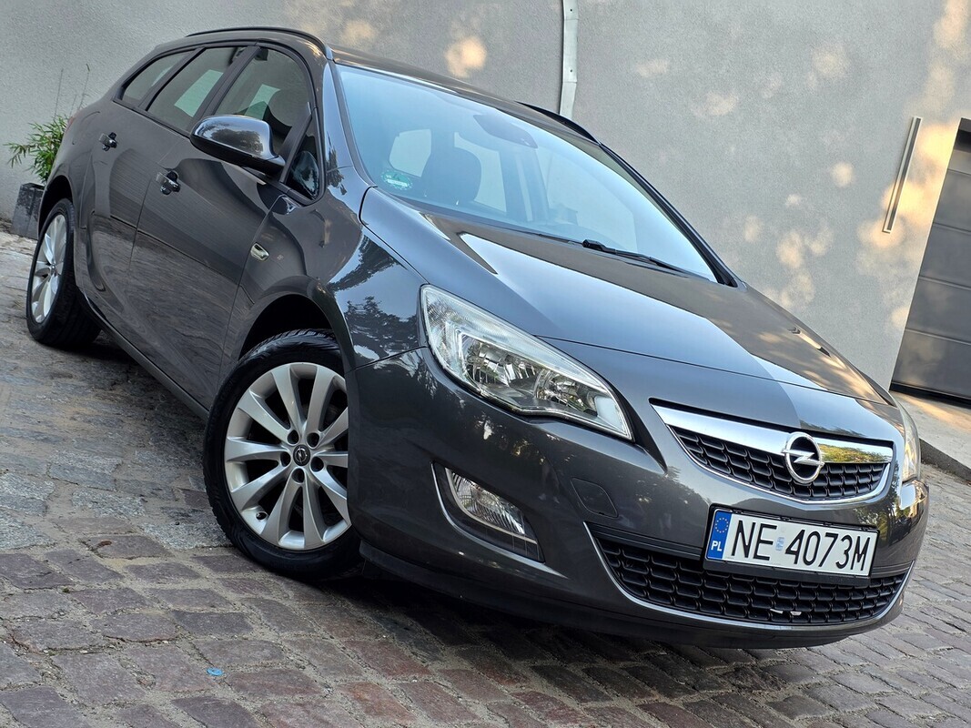 Elbląg Opel Astra Benz 120kmNavi czujniki parkowania skory alufelgiZAREJESTROWANYMod 2013